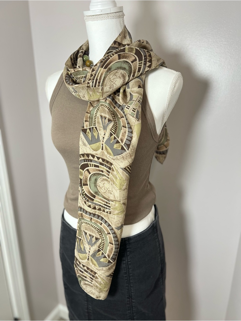 Vintage 80s/90s 100% Silk Horseshoe Abstract Scarf Boho Equestrian 🐎🤍 - Picture 10 of 10